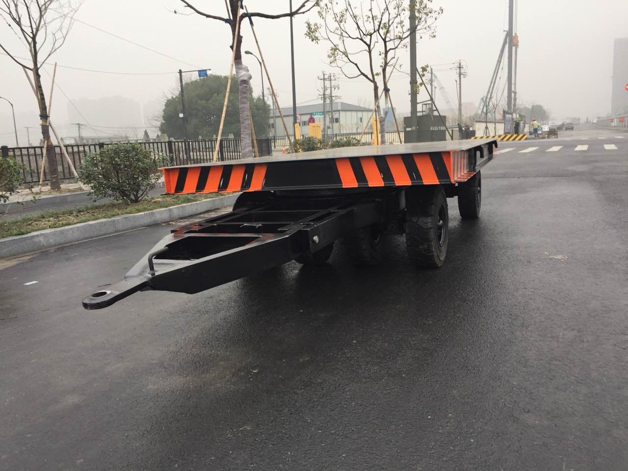 平板拖掛車(chē) 中小型平板拖掛車(chē) 帶護(hù)欄平板拖車(chē) 拖掛車(chē) 批發(fā)供應(yīng)*平板拖掛車(chē)