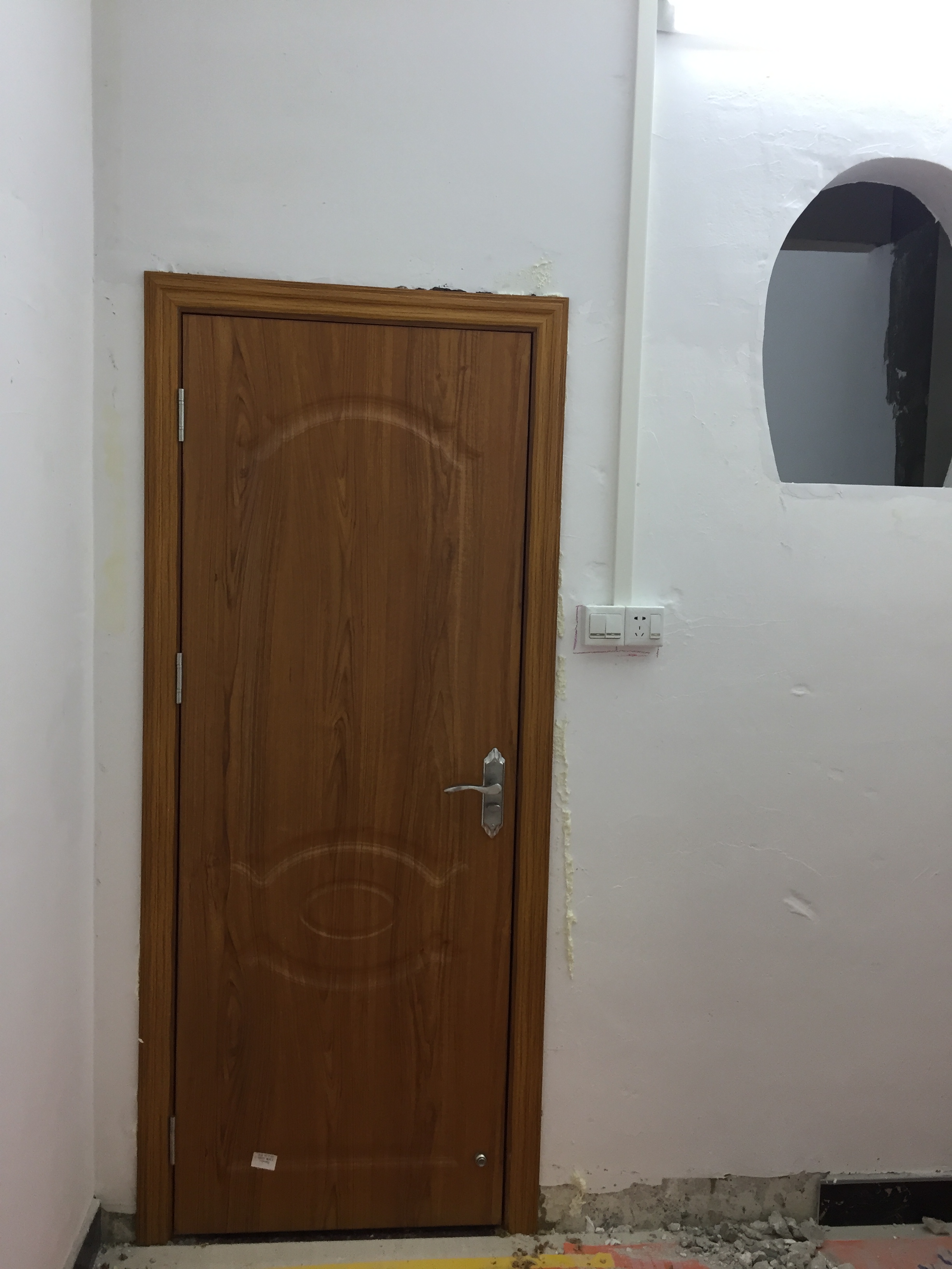 廣東佛山房間木門生產(chǎn)廠家直銷批發(fā)咨詢報(bào)價(jià)電話號碼 橡木實(shí)木門供應(yīng)商直銷 復(fù)合木門出售