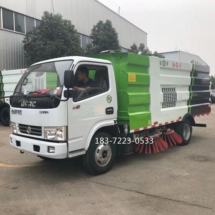 東風(fēng)天錦多功能洗掃車,掃路車廠家