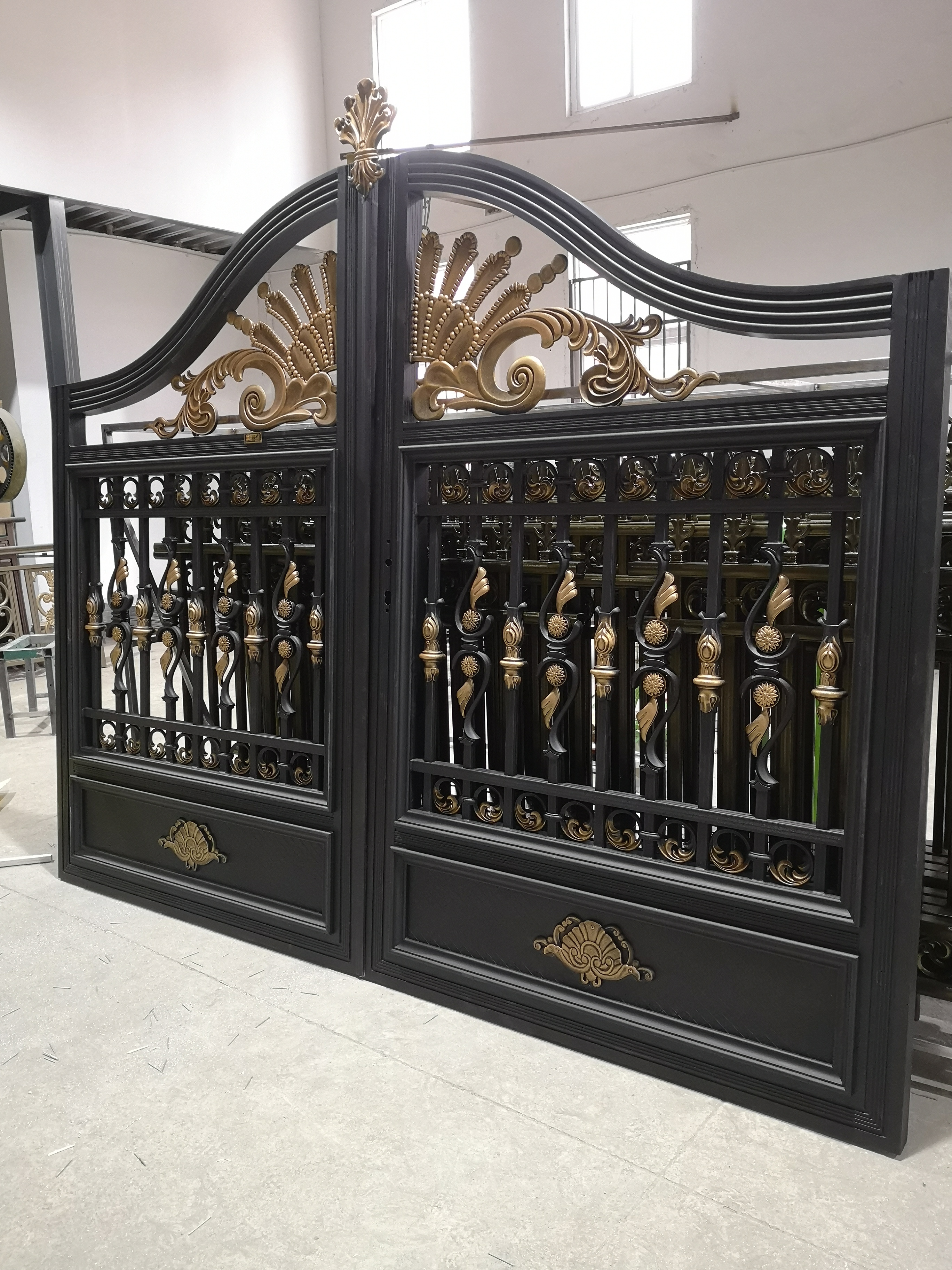 益創(chuàng)徽府護衛(wèi)別墅門