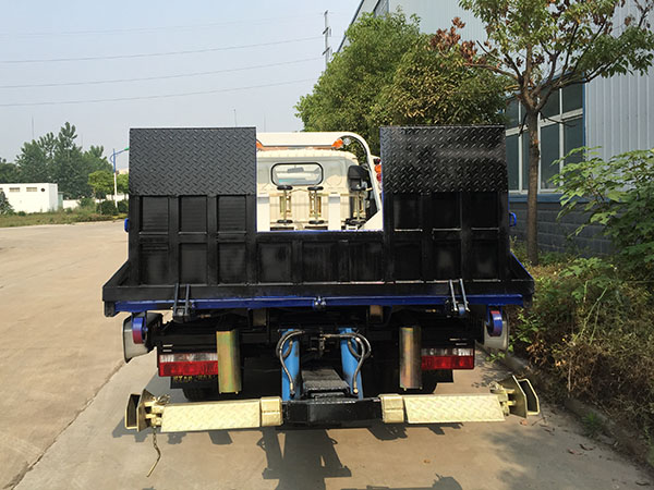 多利卡清障車 藍牌一拖二清障車廠家價格