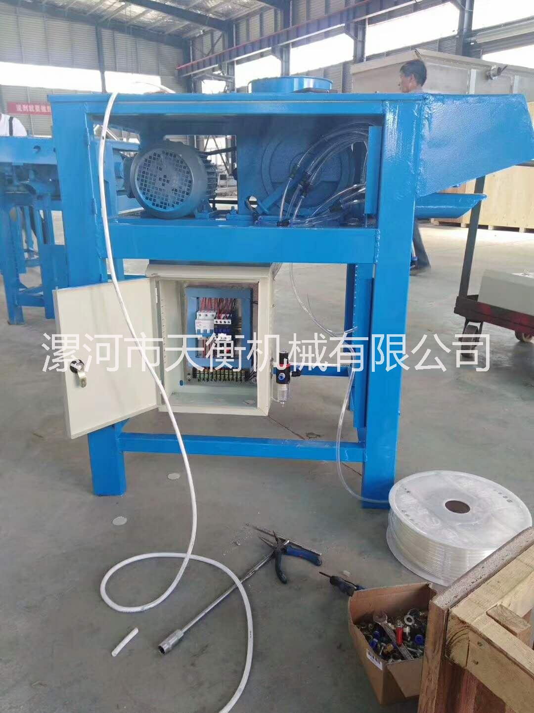 閥口包裝機(jī) 膩?zhàn)臃郏皾{，瓷磚粘結(jié)閥口包裝機(jī)