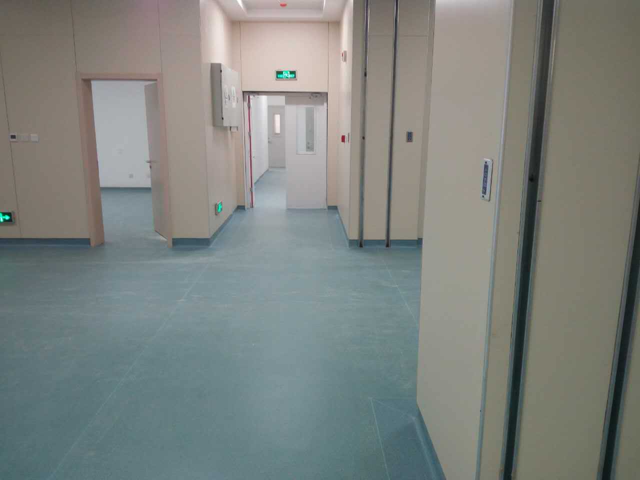 塑膠地板廣東臨塑醫(yī)療機構(gòu)耐磨pvc地板