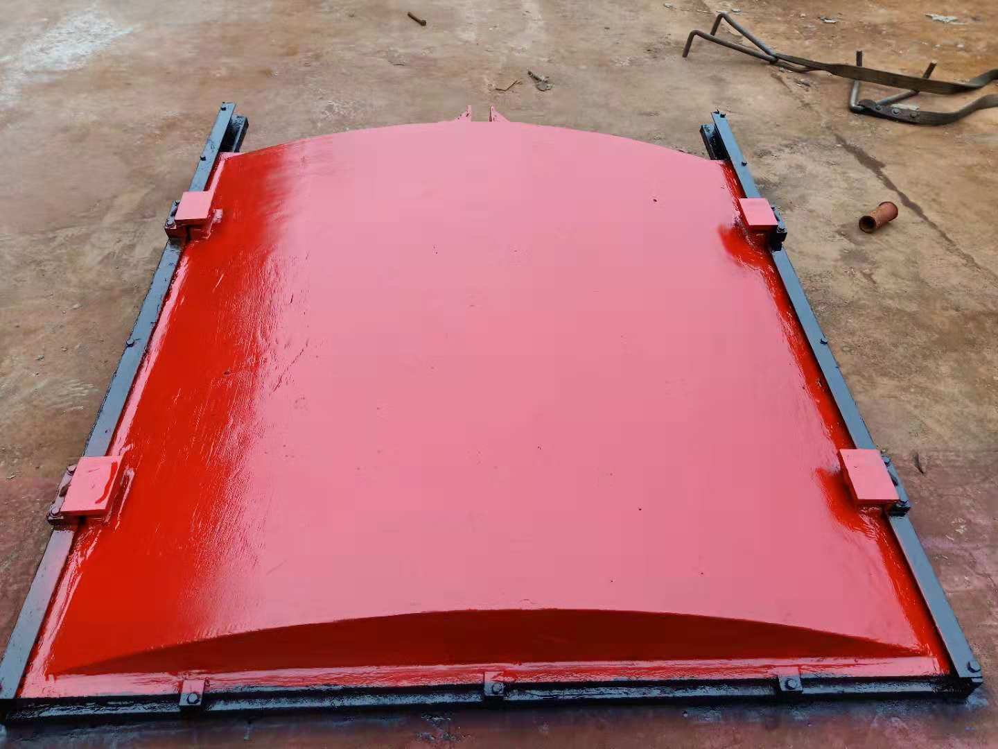 圓閘門|鑄鐵鑲銅閘門價(jià)格  鑄鐵閘門