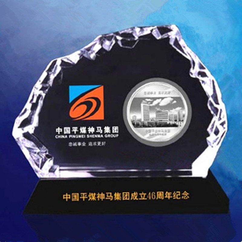 水晶紀(jì)念品，水晶鑲銀幣紀(jì)念品，長沙水晶制造廠，*紀(jì)念品，水晶紀(jì)念品擺件