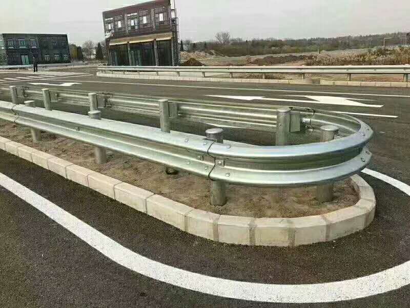 公路波形護欄 貴陽公路波形護欄廠家 貴陽公路波形護欄 貴州公路波形護欄