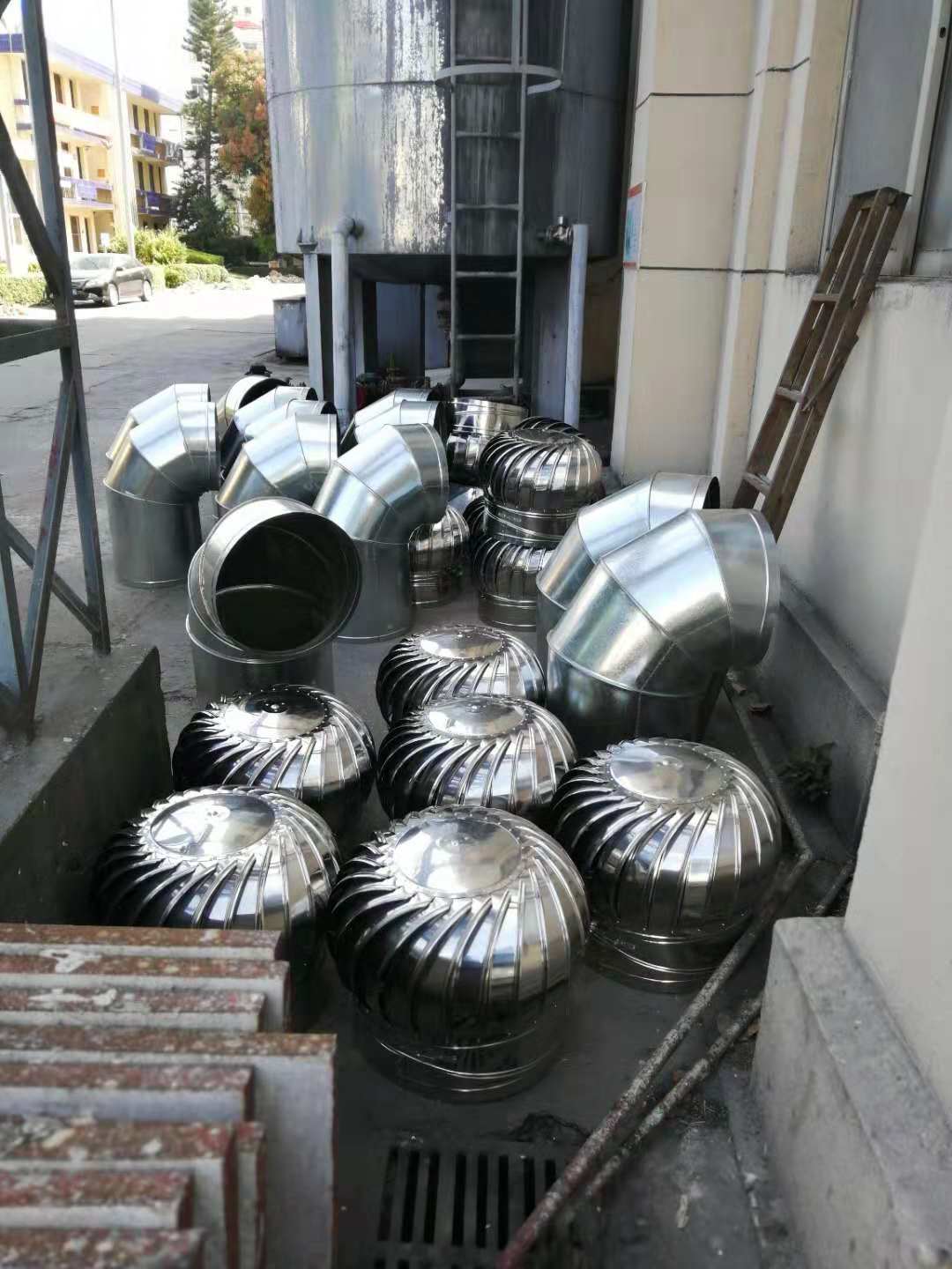 廈門市白鐵加工廠家 廈門欣賢鋒環(huán)保設備有限公司白鐵加工福建排煙管道消防排煙通風管道廠房排煙風管加工服務