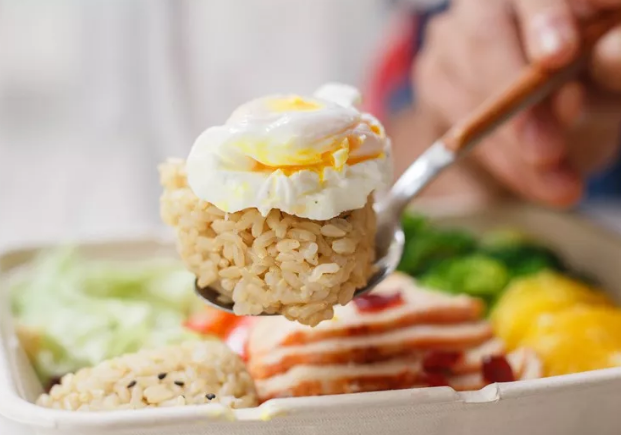 輕食西餐培訓課程     國內(nèi)*輕食沙拉培訓  【她語輕食】