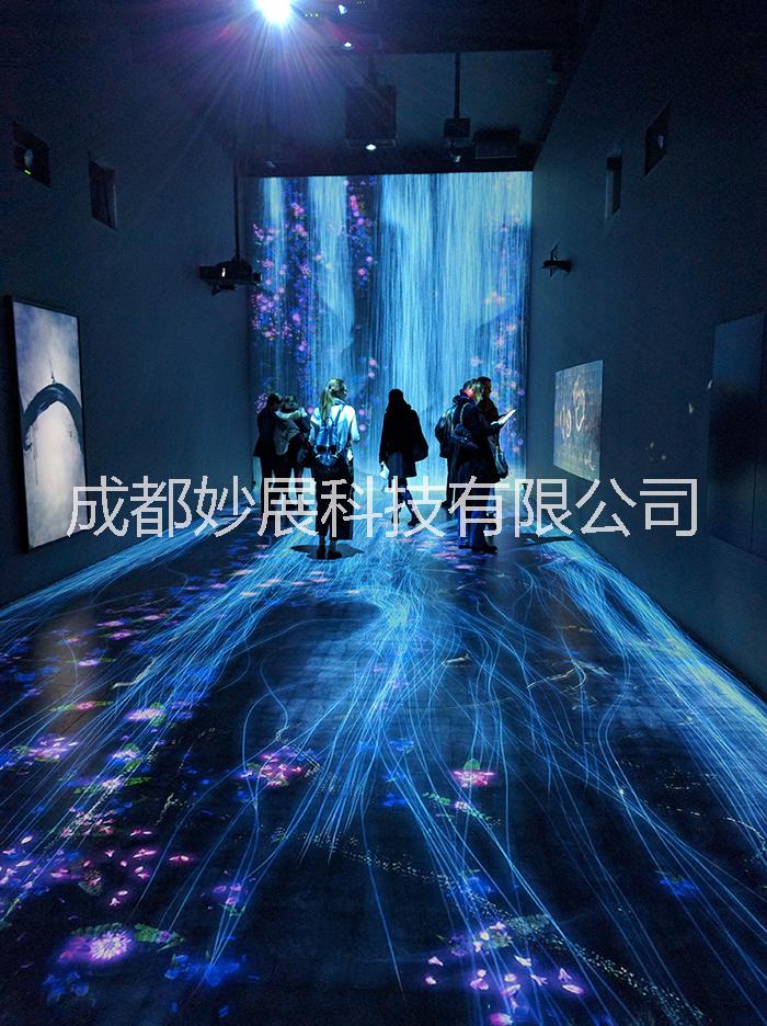 投影融合 環(huán)幕投影，直幕多通道投影融合 環(huán)幕投影，穹頂融合，球幕融合，