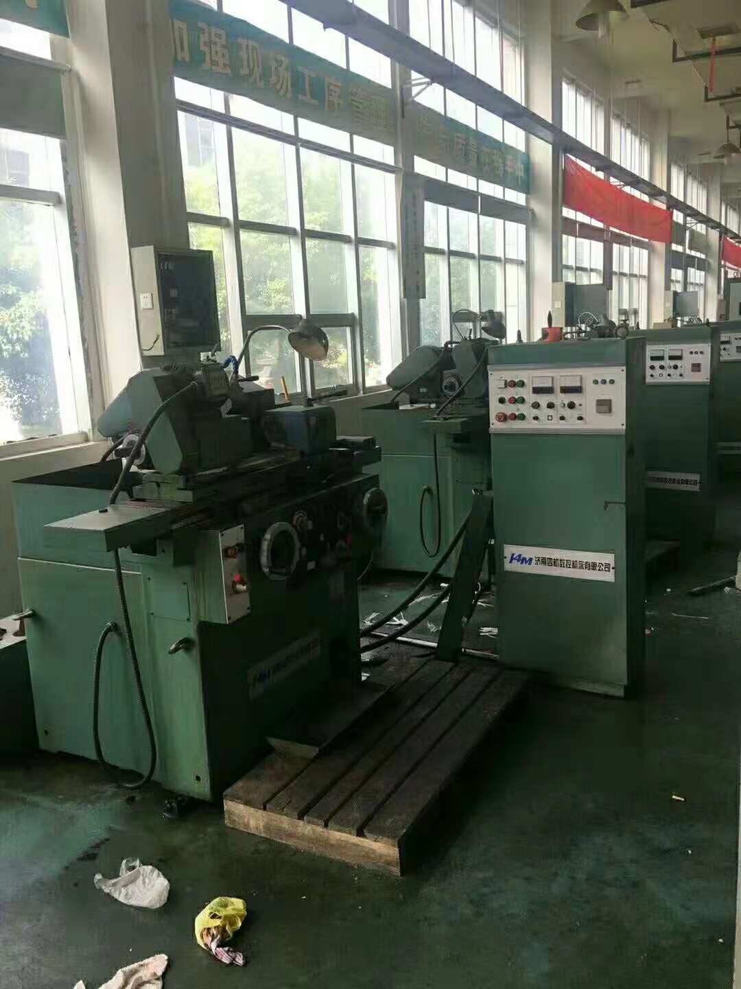 高精度外圓磨床MGB1412濟(jì)南數(shù)控機(jī)床12年