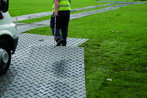 建筑施工聚乙烯鋪路板新興直銷