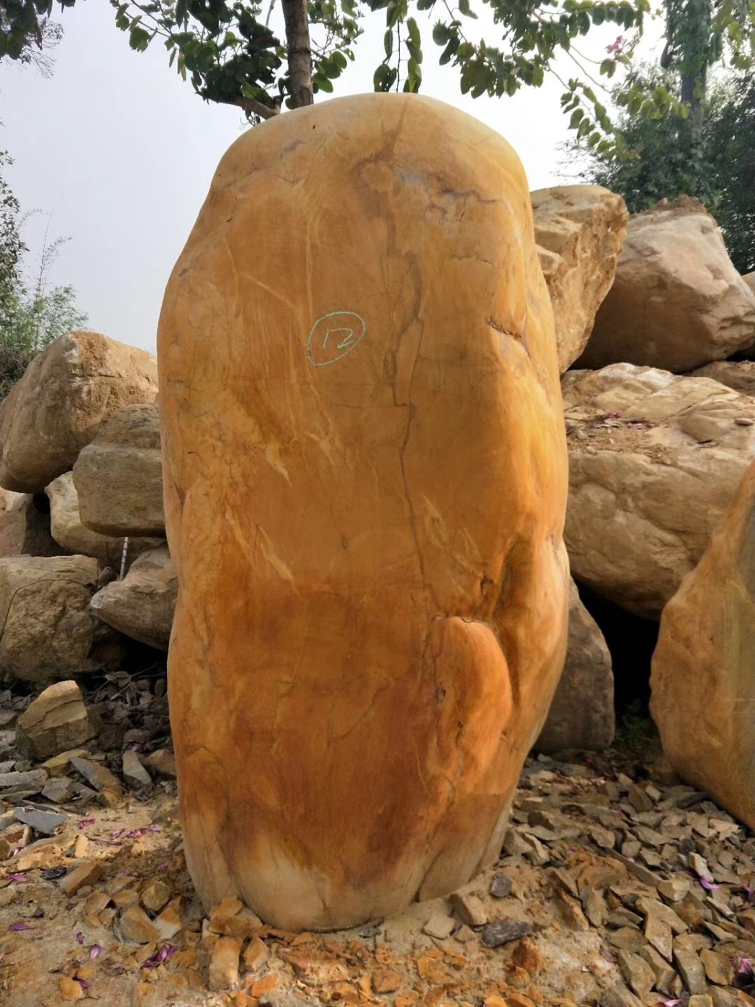 承接各類招牌石和大型景石工程