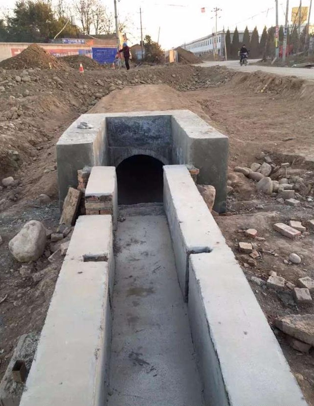 輸水管道堵漏、 輸水管道接口補(bǔ)漏、輸水管道接頭縫堵漏、輸水管道交接縫堵漏