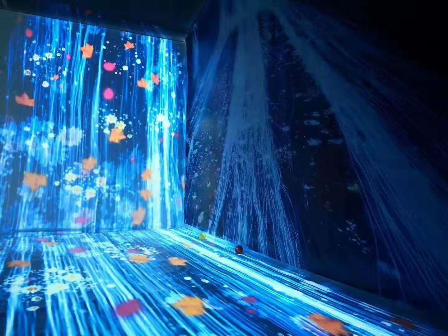 光影展互動花海沉浸式體驗流光瀑布