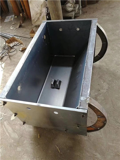 隔離墩模具生產(chǎn)廠家 隔離墩模具防撞墻模具 公路隔離墩模具