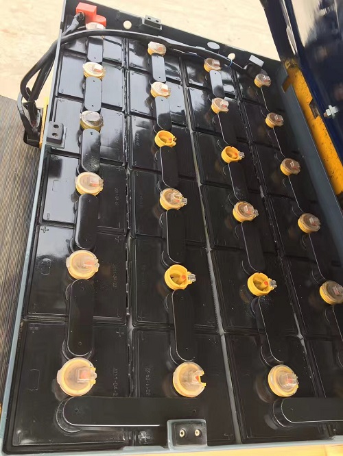 供應(yīng)龍工1.5噸電瓶叉車 龍工電瓶叉車 九成新電瓶叉車 龍工電瓶叉車 龍工電動(dòng)叉車