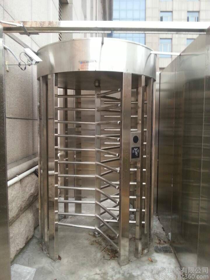 廣州不銹鋼電動道閘廠家-批發(fā)-哪家好-多少錢