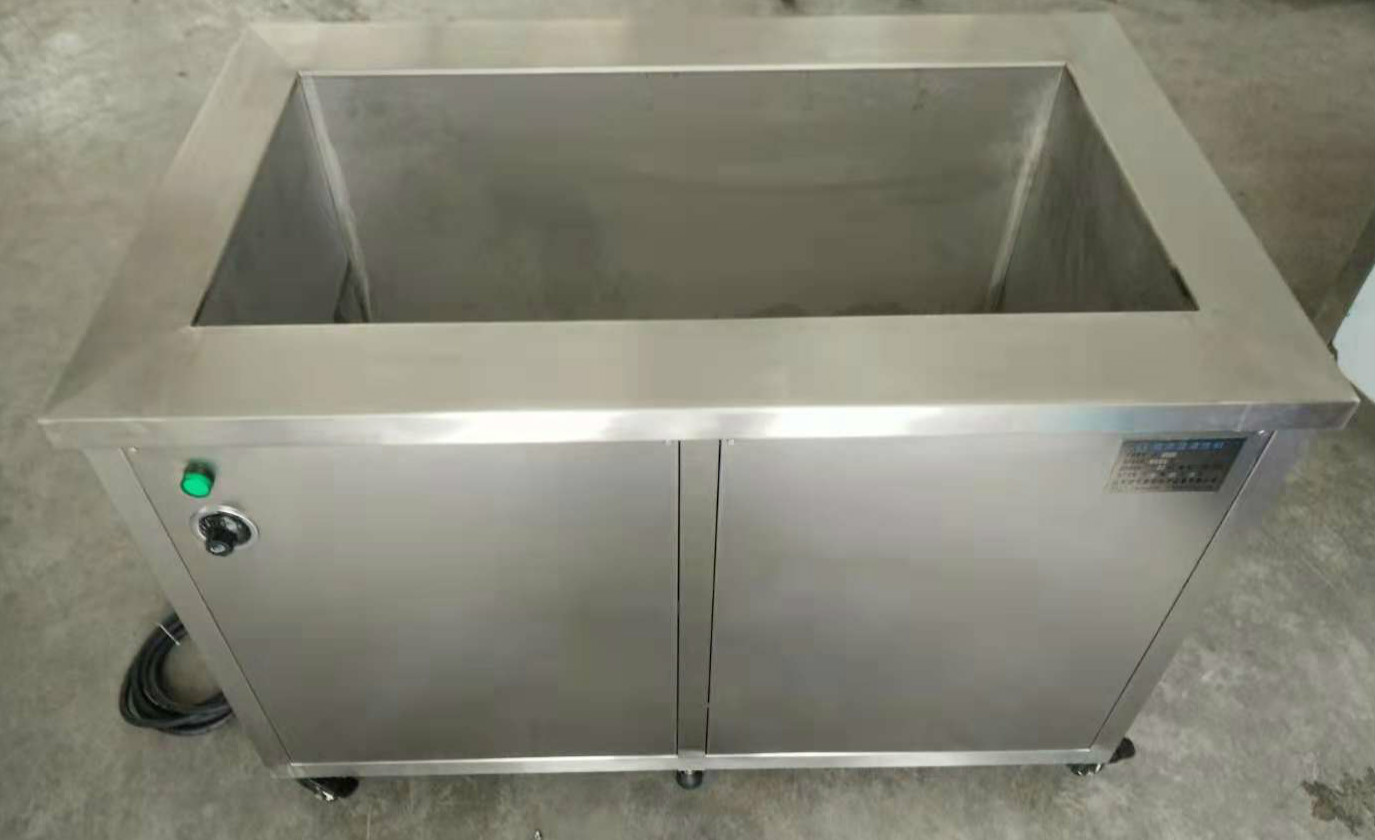 山東奧超生產大功率超聲波清洗機