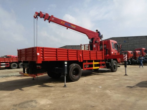 三一隨車吊_單橋隨車吊專業(yè)生產(chǎn)廠家 保質(zhì)保量 價格無憂