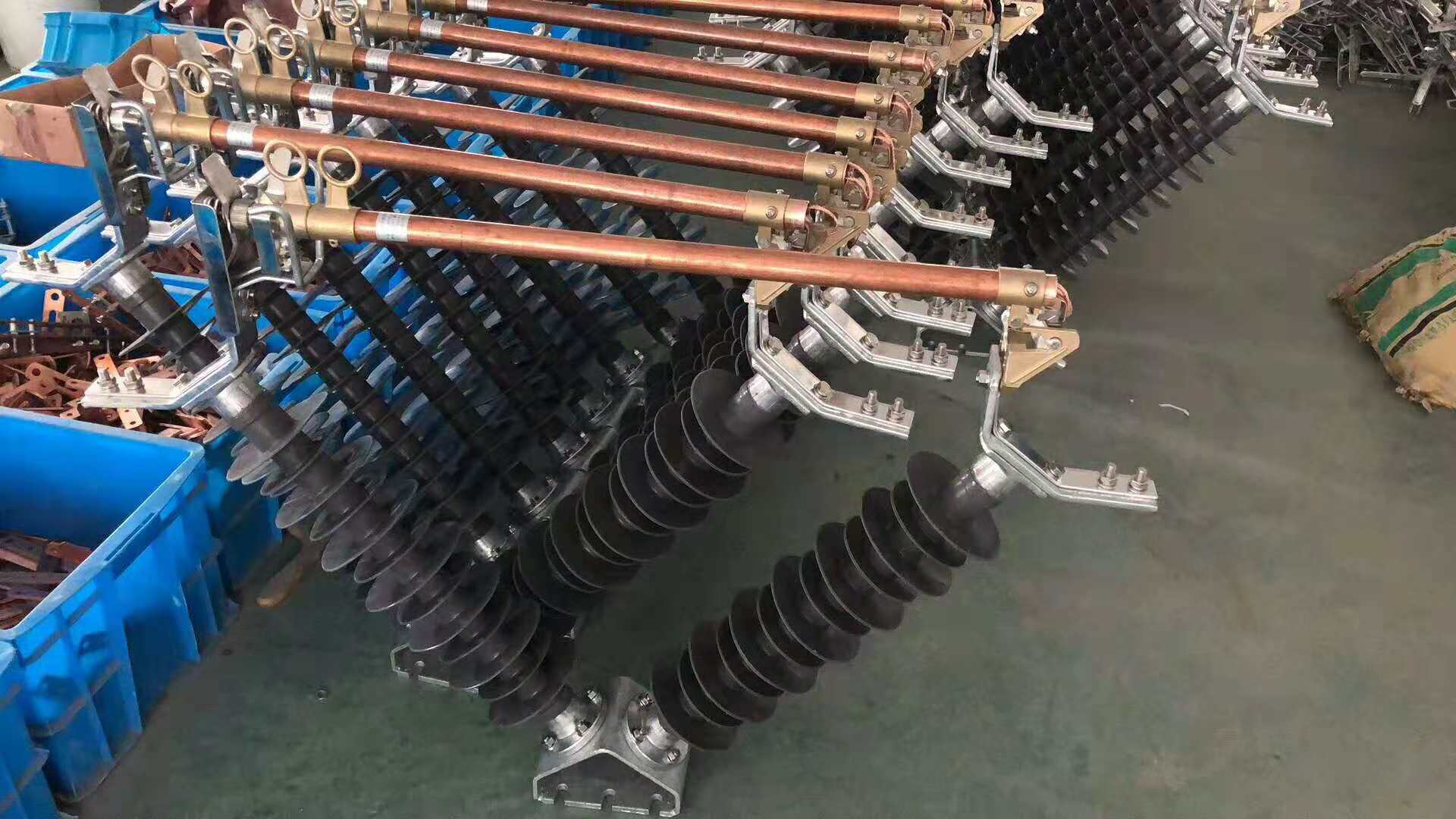 35KV防風(fēng)型跌落式高壓熔斷器HGRW-3* 35KV跌落式高壓熔斷器