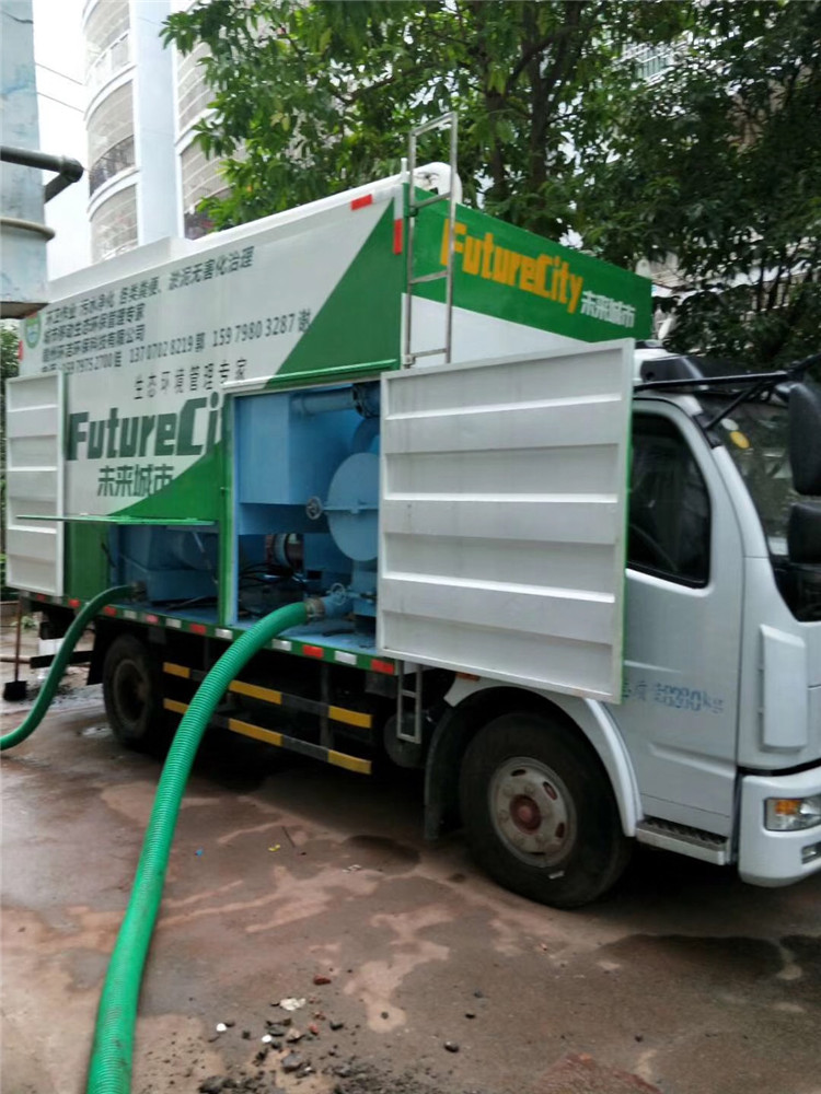化糞池凈化車/多功能糞便凈化車/新型環(huán)保吸糞車