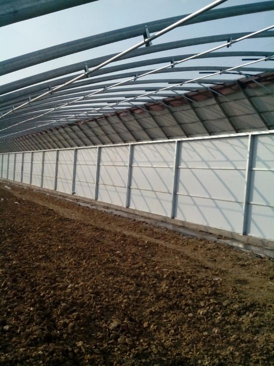 日光薄膜溫室日光溫室圖片濰坊建達(dá)溫室材料有限公司專業(yè)生產(chǎn)安裝日光蔬菜溫室
