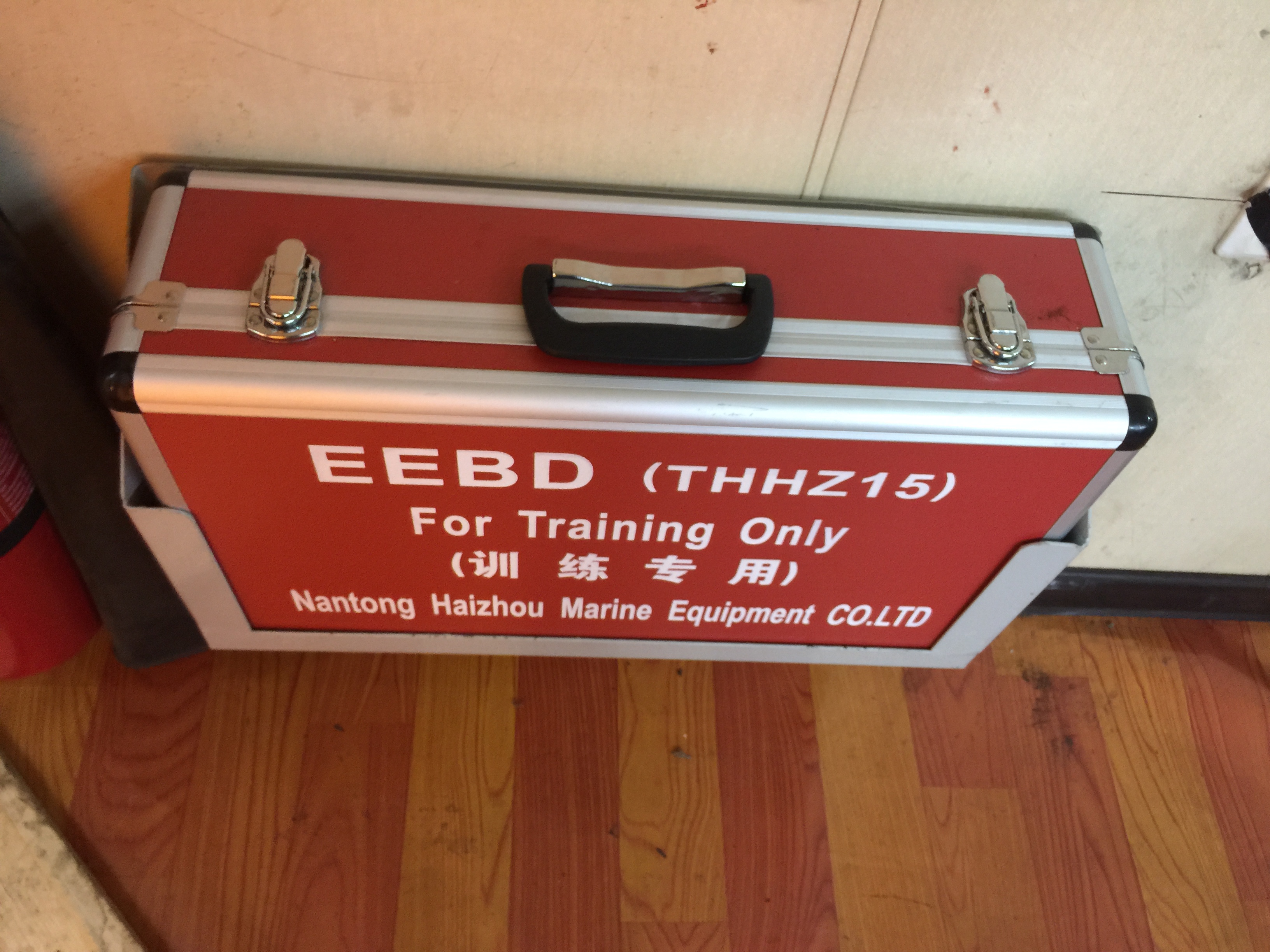 供應(yīng)船用THDF10-I型緊急逃生呼吸器裝置廠家