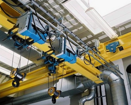 山東歐標起重機廠家，廠家批發(fā)價，廠家直銷價