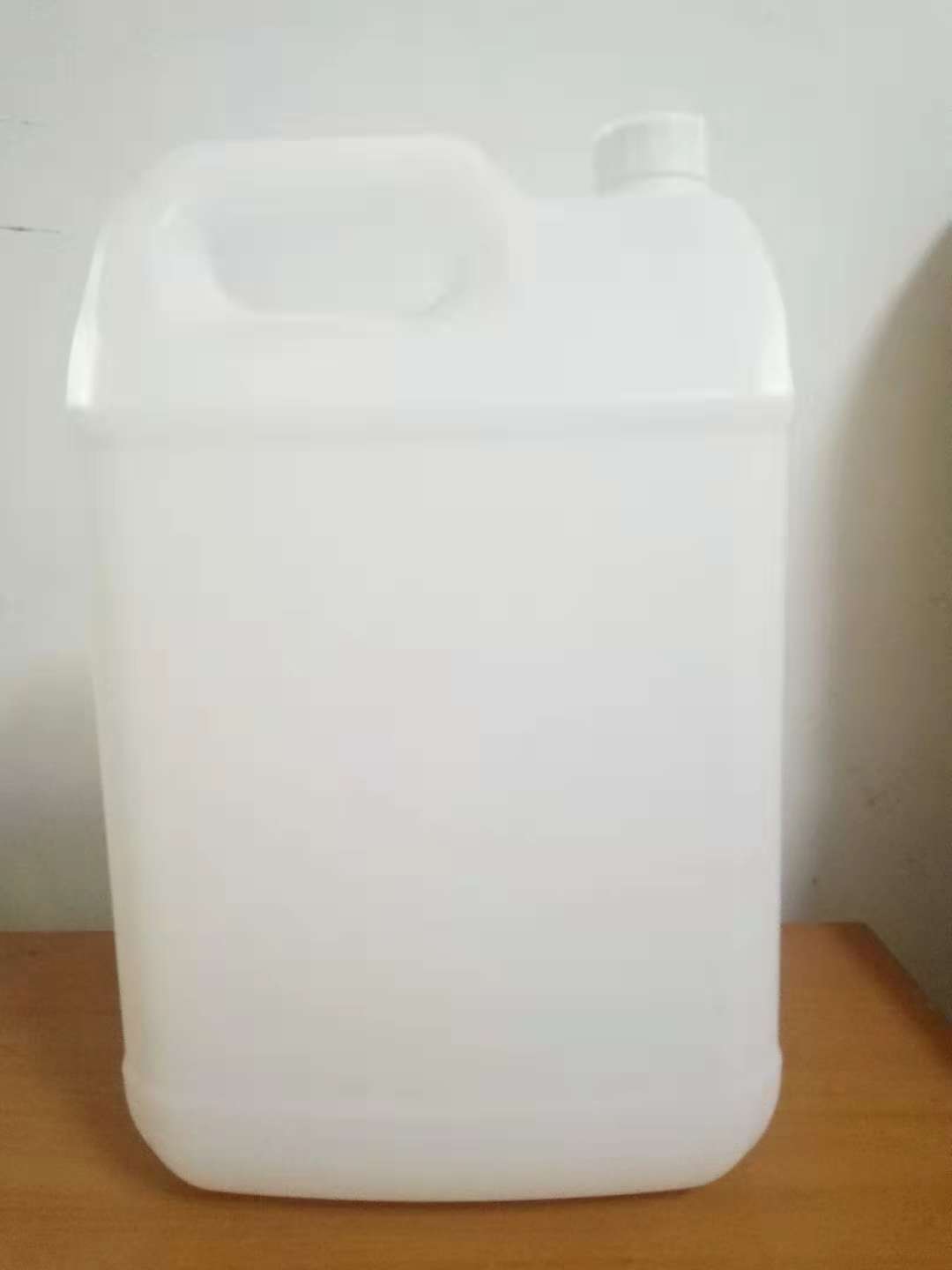 尿素桶 尿素桶價格 尿素桶廠家 尿素桶報價 河北尿素桶 滄縣智宇塑料制品廠歡迎廣大用戶來電咨詢 尿素桶供應(yīng)商 尿素桶批發(fā)