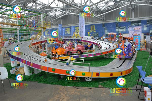 創(chuàng)藝游樂廠家直銷火爆公園游樂園項(xiàng)目立環(huán)跑車