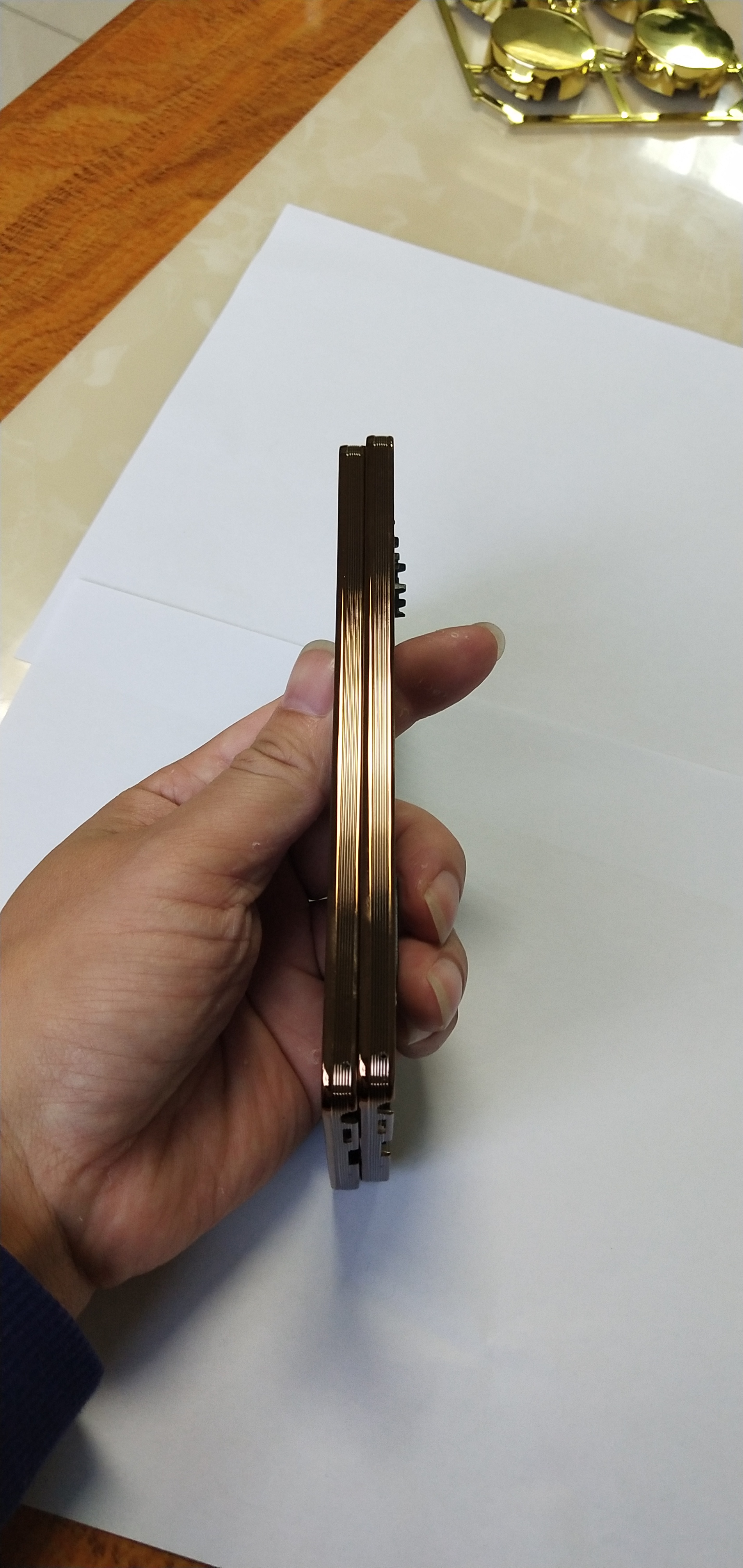 手機(jī)殼料
