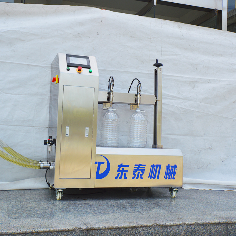 食用油脂灌裝機廠家  半自動食用油灌裝機價格  沈陽食用油灌裝機