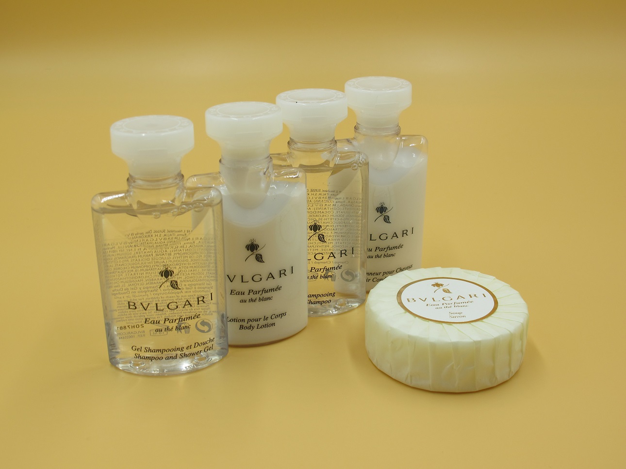 寶格麗白茶綠茶洗護(hù)套裝批發(fā)