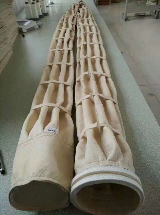 除塵器褶皺布袋工業(yè)布袋 褶皺骨架 易清灰除塵器布袋