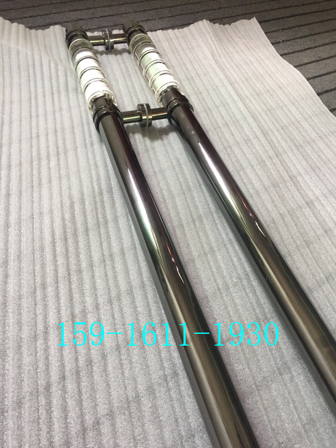 黑金不銹鋼水晶拉手 恒大地產(chǎn)*大門黑金不銹鋼水晶拉手生產(chǎn)廠家 黑金不銹鋼水晶拉手