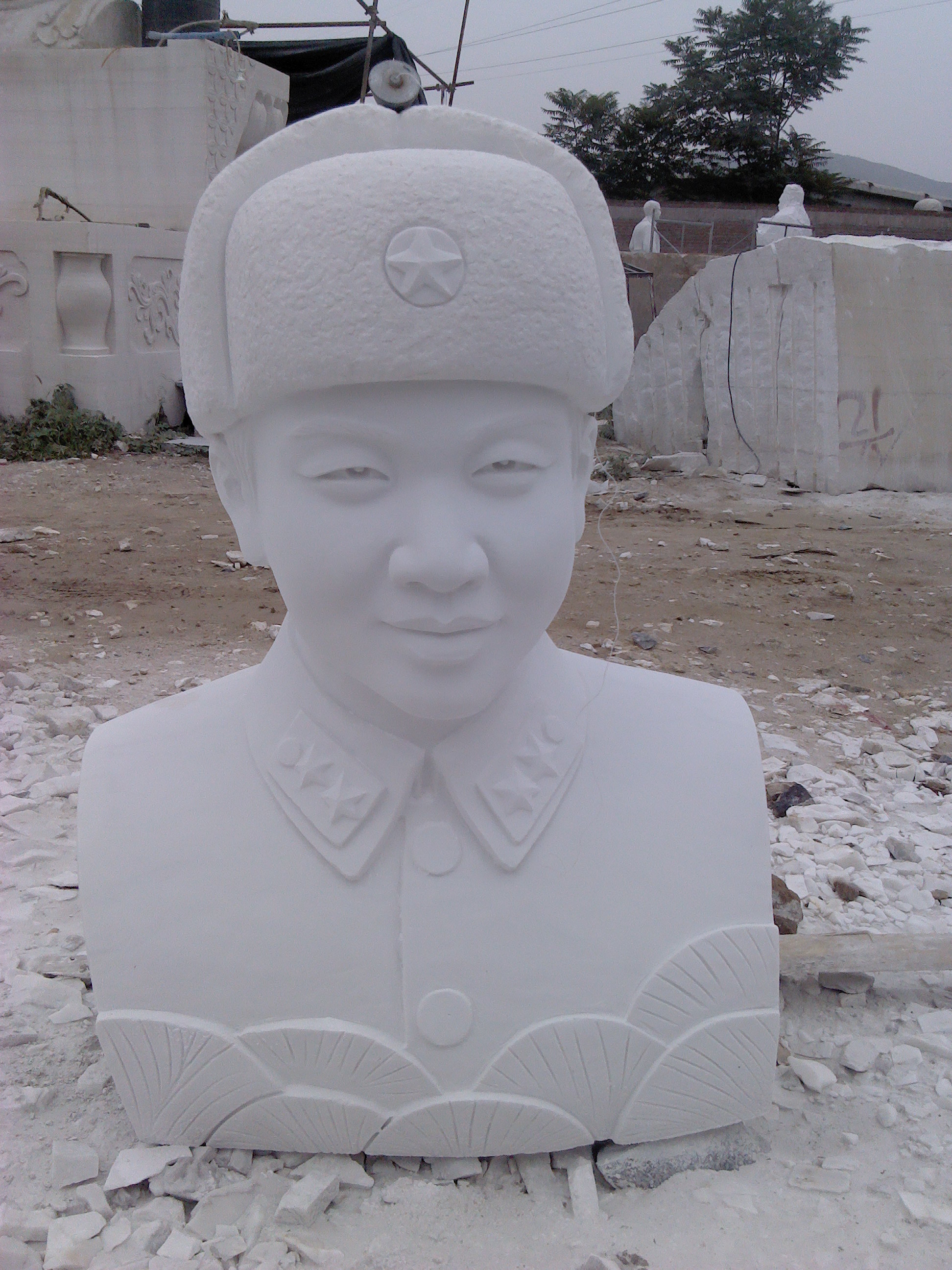 石雕雷鋒胸像漢白玉雷鋒雕塑校園雕塑擺件小品名人偉人像雕像