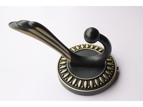 認(rèn)識衣鉤由什么材料組成