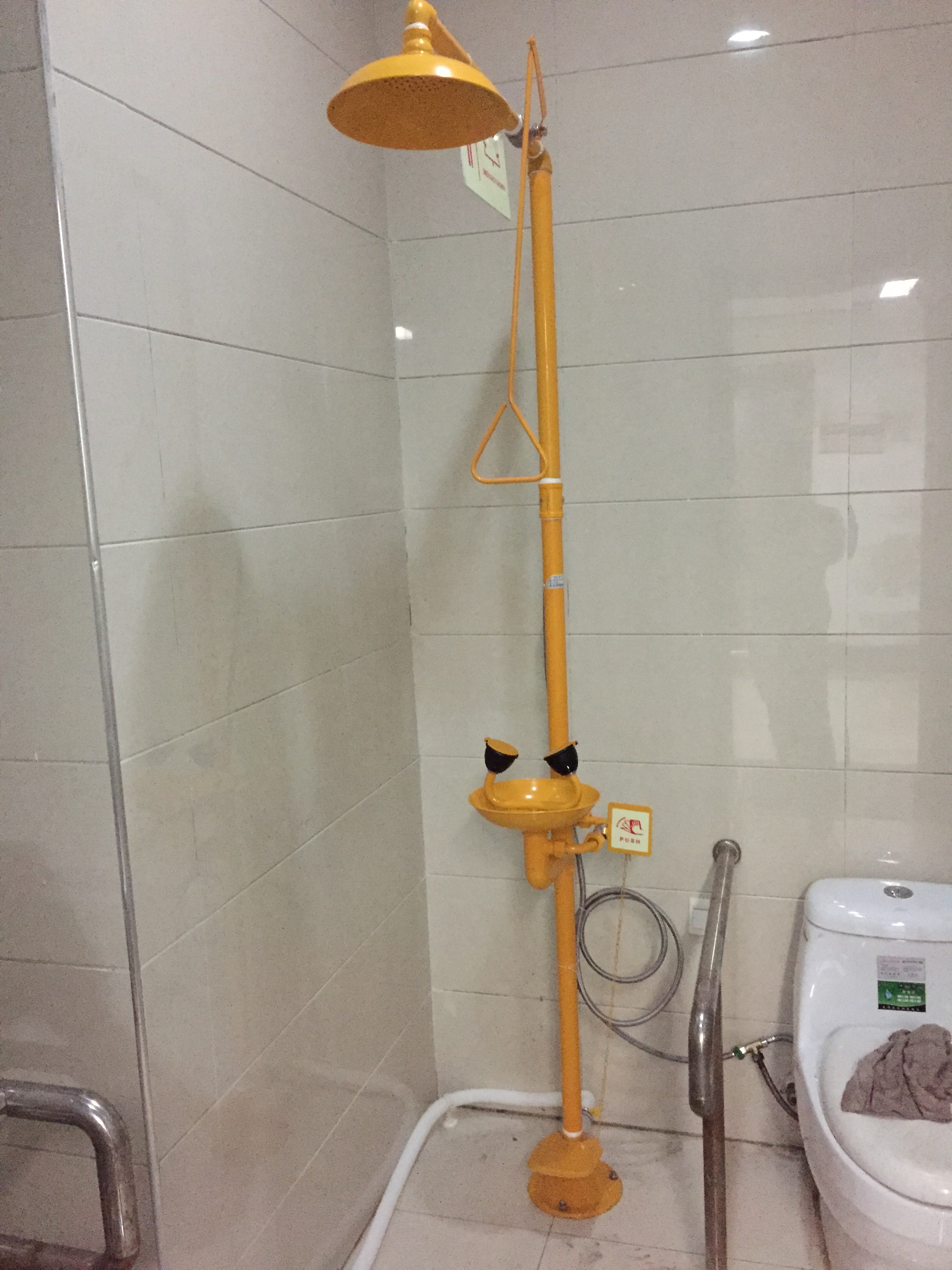 西安實(shí)驗(yàn)室緊急噴淋裝置批發(fā)零售