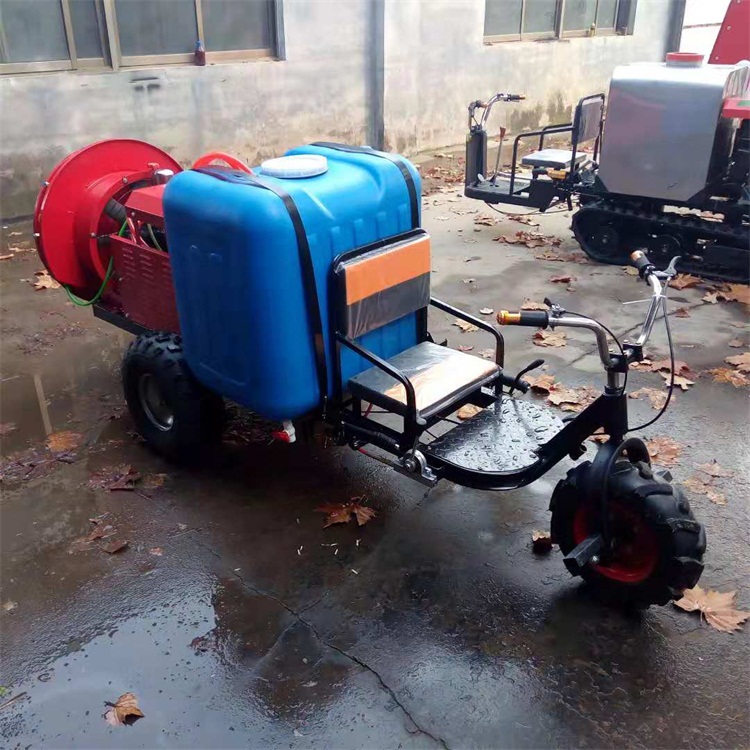 葡萄園風(fēng)送式打藥機(jī) 自走式風(fēng)送打藥機(jī) 果園樹木打藥機(jī)