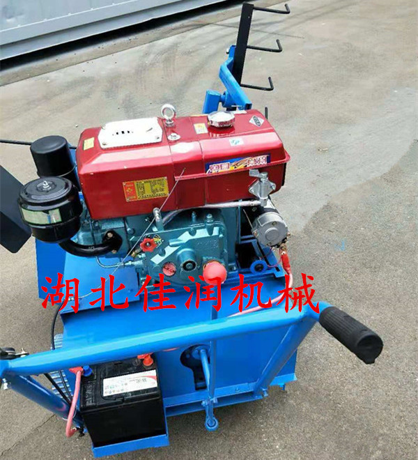 佳潤機(jī)械自走拌料機(jī)食用菌拌料機(jī)木屑棉籽殼攪拌機(jī)8匹機(jī) 食用菌自走式拌料機(jī)