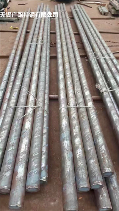 現(xiàn)貨供應(yīng)2Cr13不銹鋼圓棒