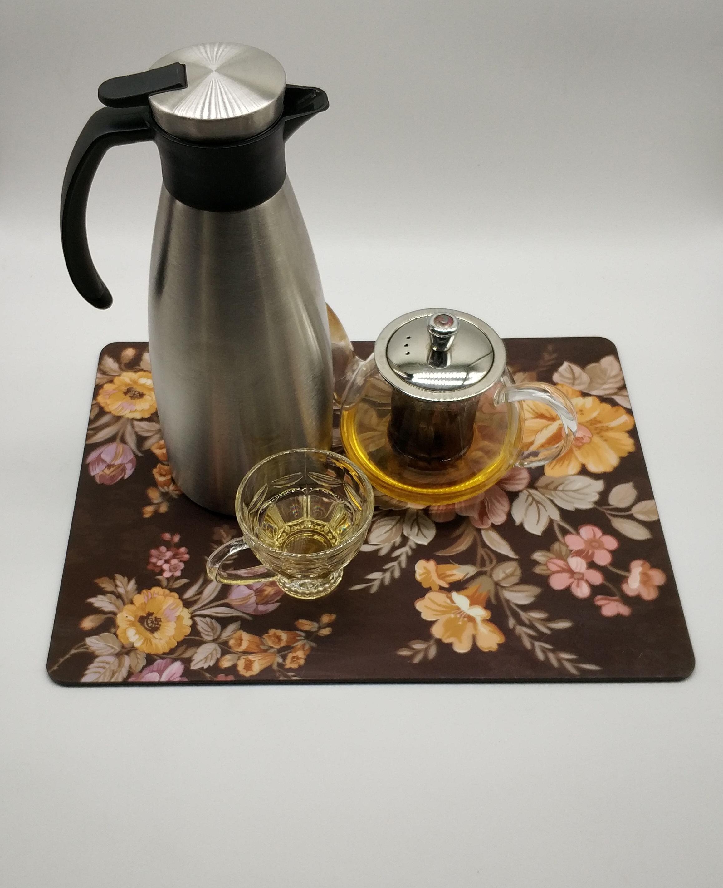 深圳專業(yè)生產(chǎn)設計軟木隔熱餐墊廠家