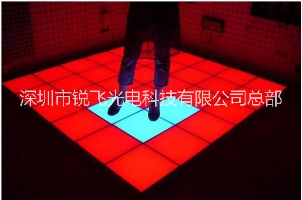 LED地磚屏規(guī)格多少價(jià)格怎么樣