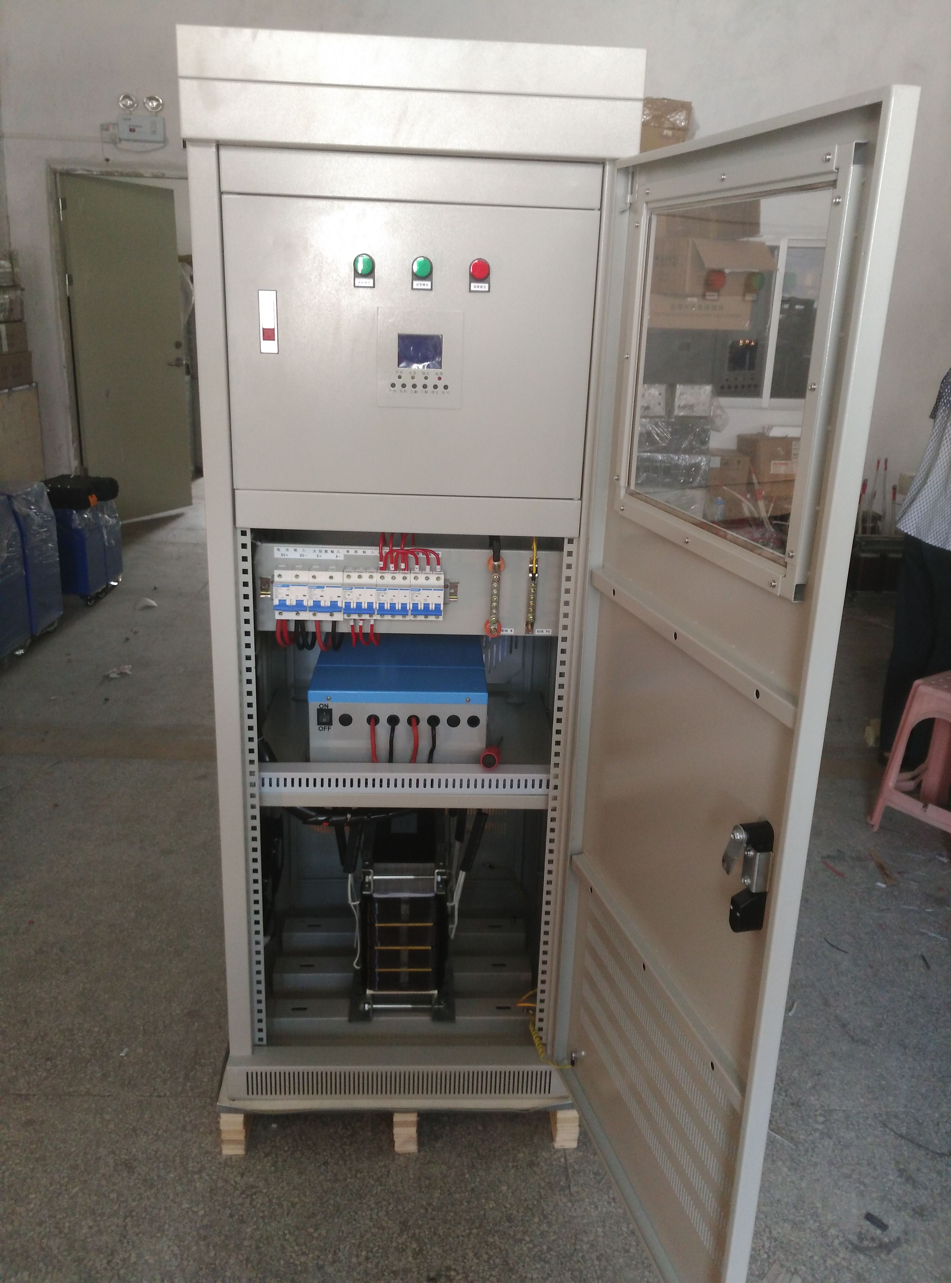 廠家直銷太陽(yáng)能逆變器控制器一體機(jī)15KW  80A 三相逆變器DC192V-AC380V逆變控制一體機(jī)