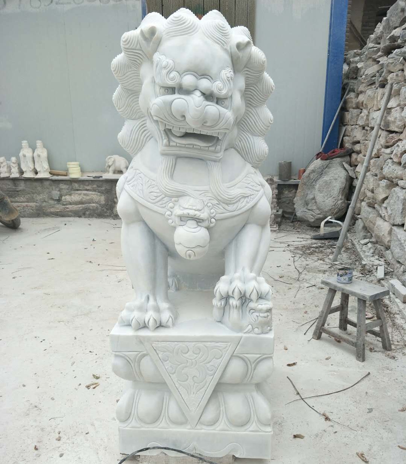 漢白玉獅子石雕 廣場園林門口石雕獅子 墓地鎮(zhèn)宅大理石獅子一對