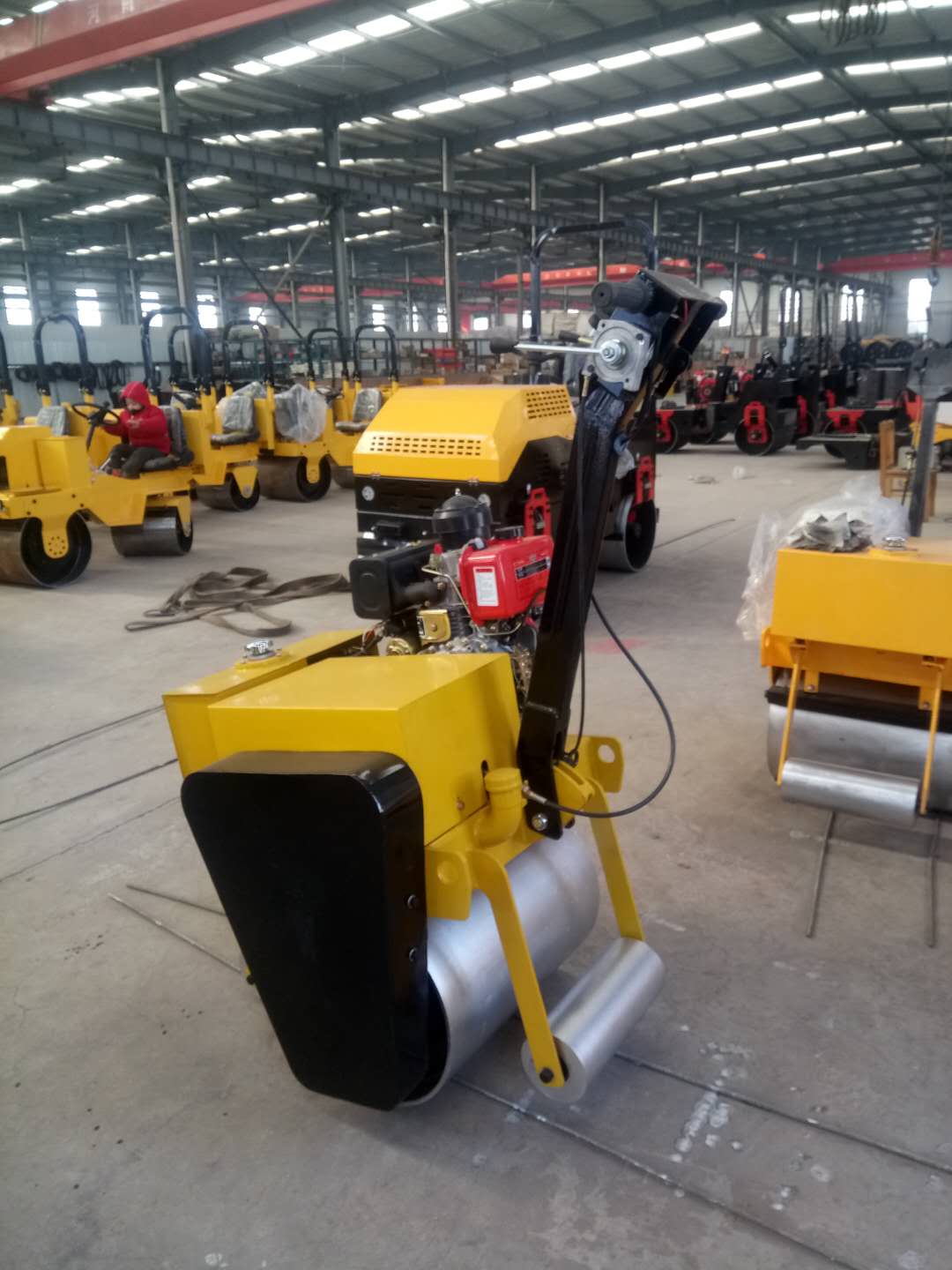 廠家直銷手扶式小型壓路機