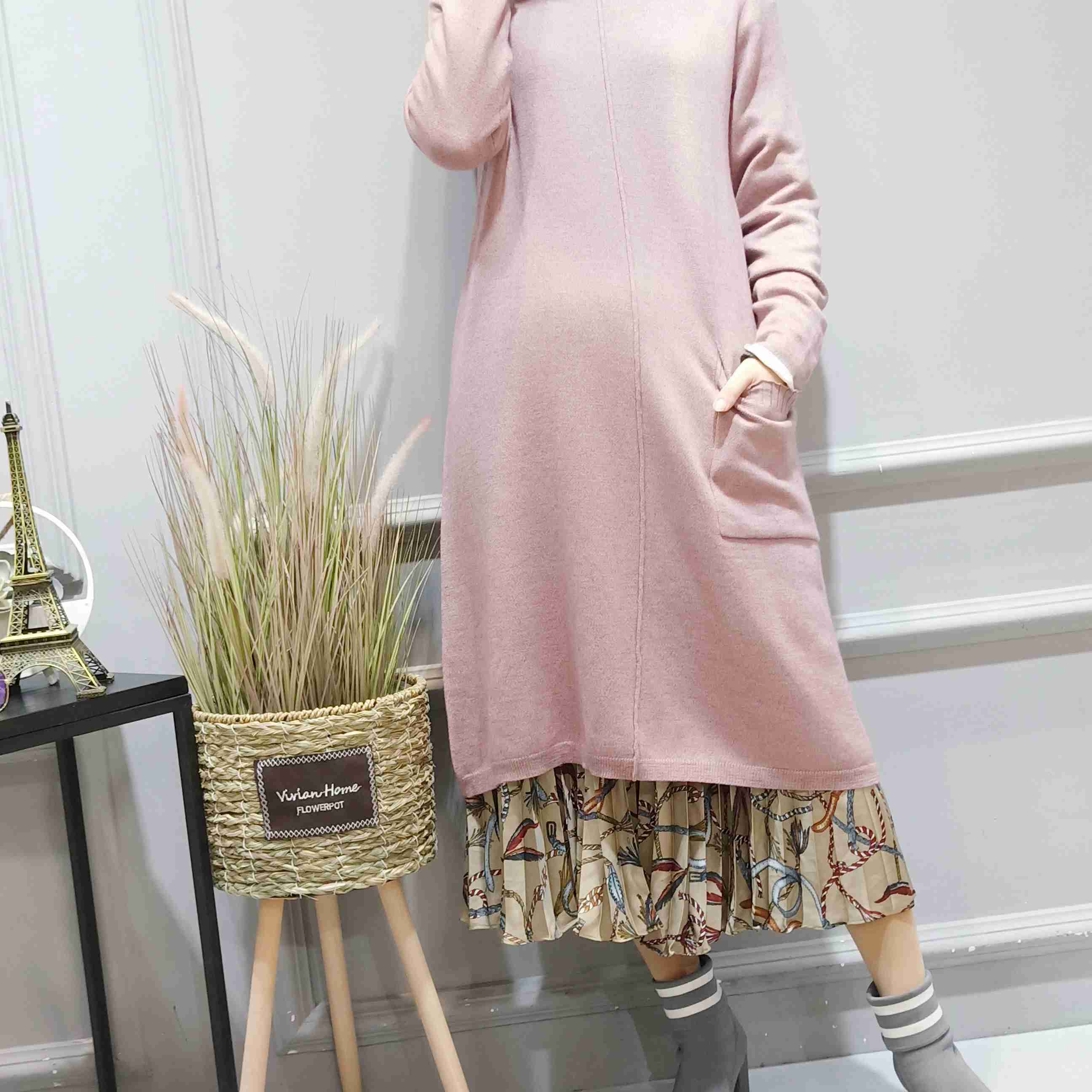 女裝折扣店卡嘉妮羊毛連衣裙貨源