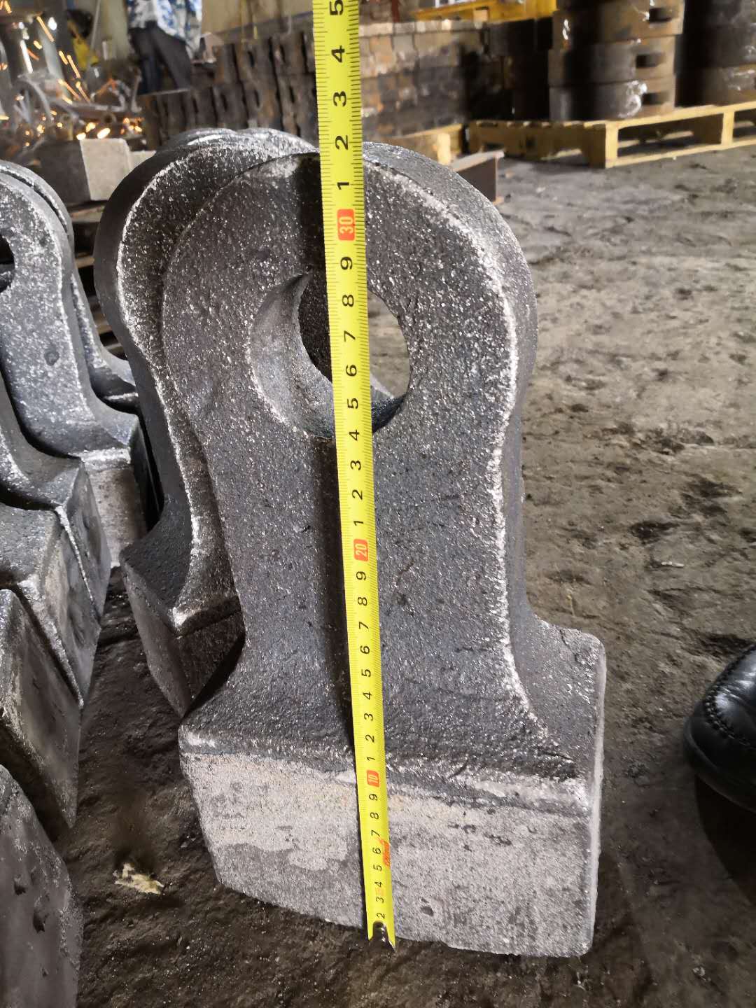 破碎機合金錘頭｜打風(fēng)化砂*合金錘頭