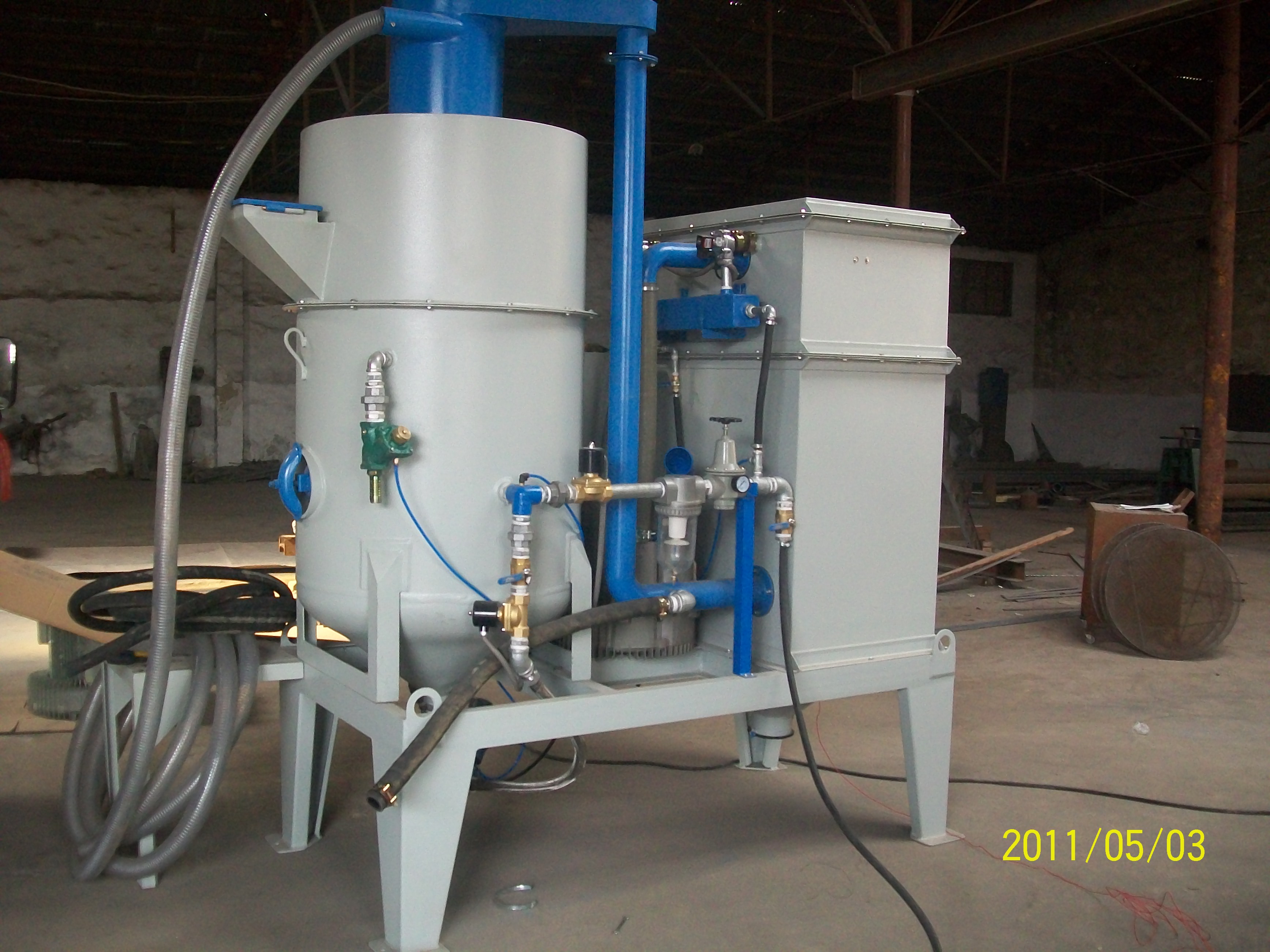 供應(yīng)多功能噴砂機(jī)噴丸機(jī) 多功能噴砂機(jī)噴丸機(jī)環(huán)保噴砂機(jī)