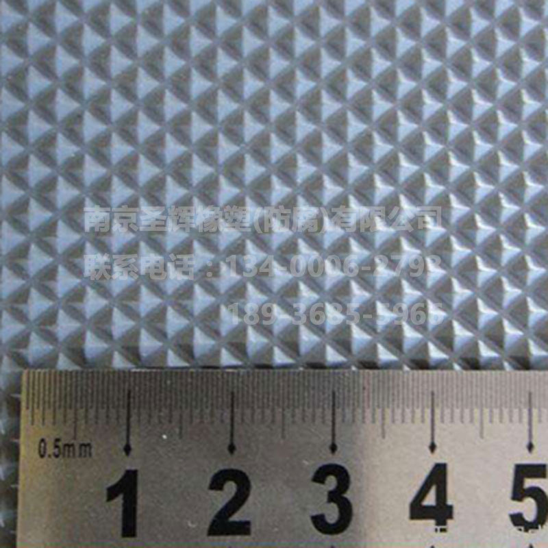 三角型防滑膠墊批發(fā)可定做賓館商場機(jī)場港口三角型防滑橡膠板